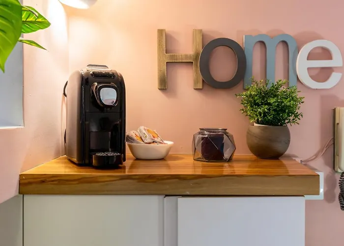 The 62 L Homkeey Апартаменты